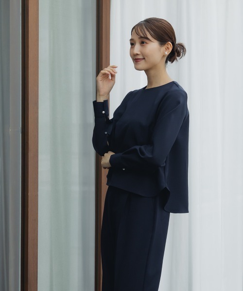 Petitjo（プッチージョ）の「小さいサイズ　【レディーススーツ】2WAY9分袖ブラウス (セットアップ対応・上下別売り)　低身長さん・小柄女性（シャツ/ブラウス・レディース・グレイッシュベージュ/ブラック/ネイビー・PSS/PS/PM/PL）」の10枚目の写真