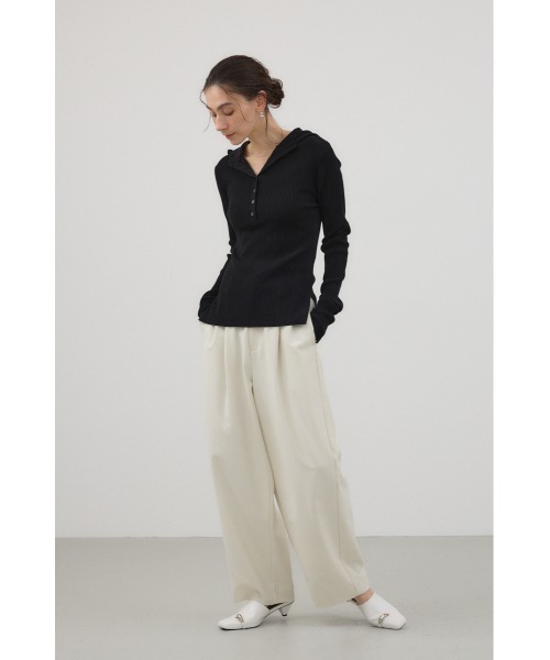 crie conforto（クリーコンフォルト）の「バラクラバニットプルオーバー　冬服 / フードあり（ニット/セーター・レディース・オフホワイト/グレー/ブラック・FREE）」の13枚目の写真