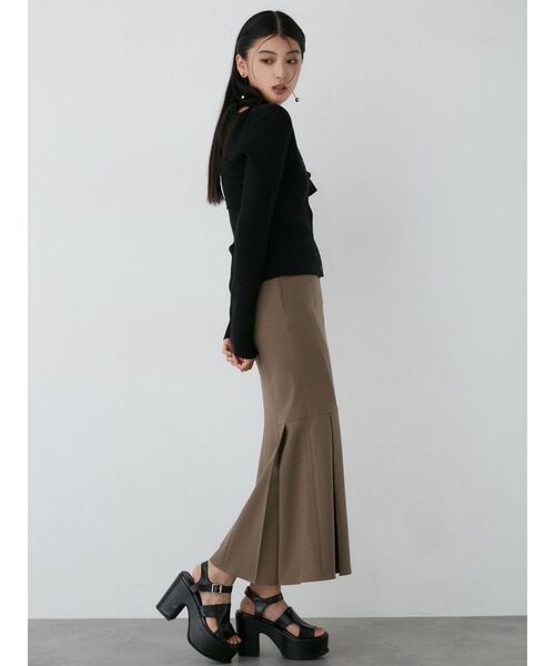 MURUA（ムルーア）の「レイヤードライクアシメニット（ニット/セーター・レディース・モカ/ブラック/ブルー・FREE）」の8枚目の写真