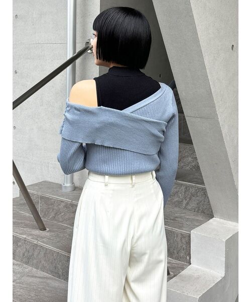 MURUA（ムルーア）の「レイヤードライクアシメニット（ニット/セーター・レディース・モカ/ブラック/ブルー・FREE）」の12枚目の写真