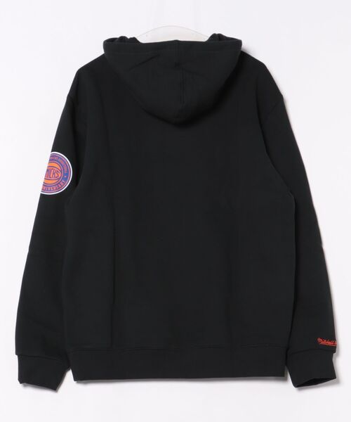 Mitchell&Ness（ミッチェル&ネス）の「【Mitchell&Ness】GAME TIME FLEECE HOODIE NYK/ヴィンテージフーディ/メンズ/ニューヨーク・ニックス（パーカー・メンズ・ブラック・XL/M/L）」の2枚目の写真