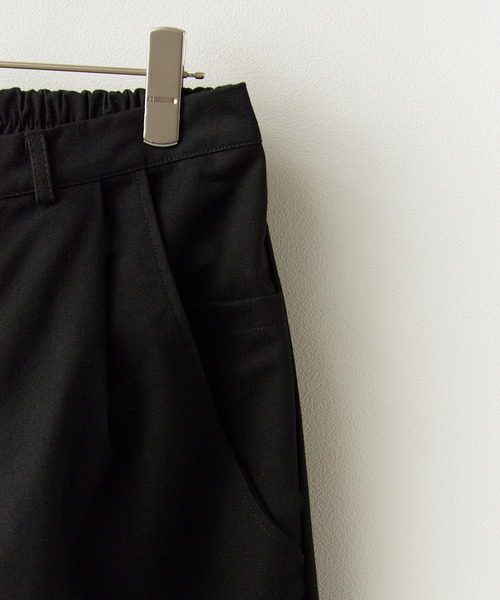 ROOPTOKYO(ループトウキョウ)の「ボタン付き ルーズシルエットストレートパンツ(スラックス・レディース・グレー/ブラウン/ホワイト/ブラック・FREE)」の6枚目の写真