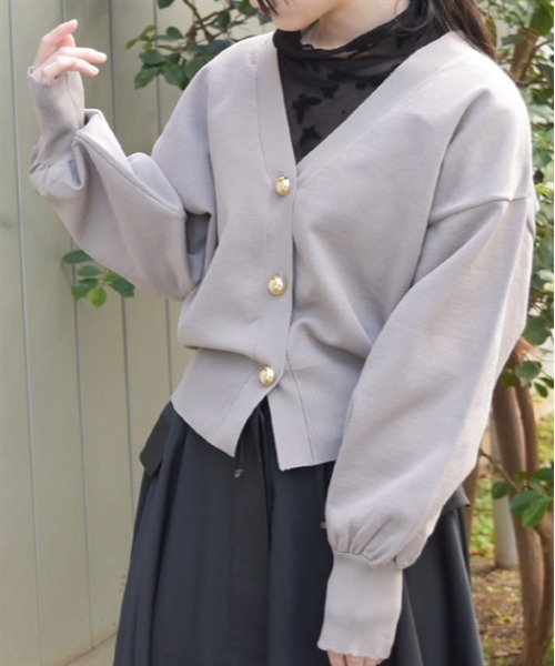 axes femme(アクシーズファム)の「ゴールドボタンニットカーデ(カーディガン/ボレロ・レディース・グリーン/ネイビー/グレイッシュベージュ・FREE)」の10枚目の写真
