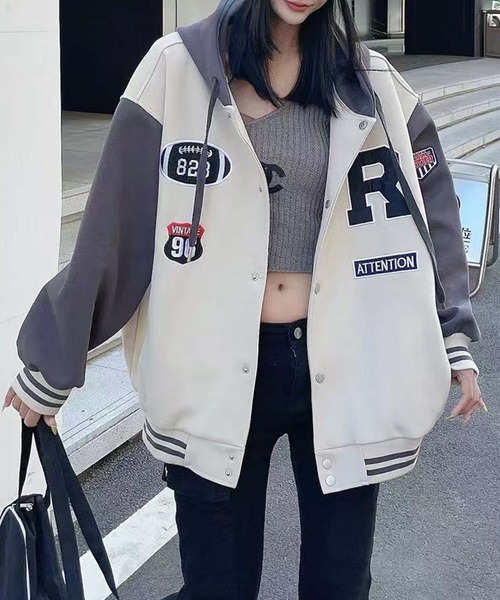 aimoha（アイモハ）の「フード付きワッペンスタジャン（スタジャン・レディース・ライトベージュ/ブラック/ピンク/ネイビー・FREE）」の8枚目の写真