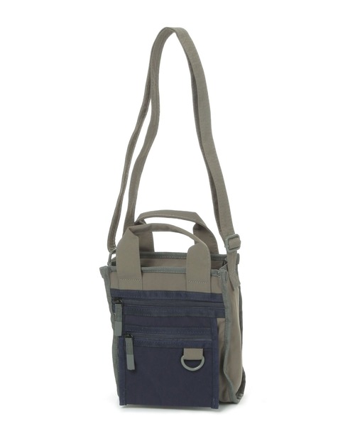 BAYFLOW（ベイフロー）の「[500mlペットボトルも入る]ポケット付きライトスクエアショルダー（ショルダーバッグ・レディース・カーキ/ブラック/アイボリー・FREE）」の10枚目の写真