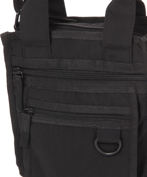 BAYFLOW（ベイフロー）の「[500mlペットボトルも入る]ポケット付きライトスクエアショルダー（ショルダーバッグ・レディース・カーキ/ブラック/アイボリー・FREE）」の15枚目の写真