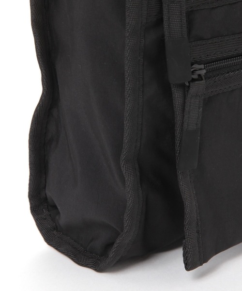 BAYFLOW（ベイフロー）の「[500mlペットボトルも入る]ポケット付きライトスクエアショルダー（ショルダーバッグ・レディース・カーキ/ブラック/アイボリー・FREE）」の17枚目の写真