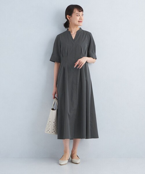 極美品✨コヒナ ベルト付きヨークシャツワンピース ブルーグリーン S セール】 オーガンジー花柄ジャカードワンピース （ロング