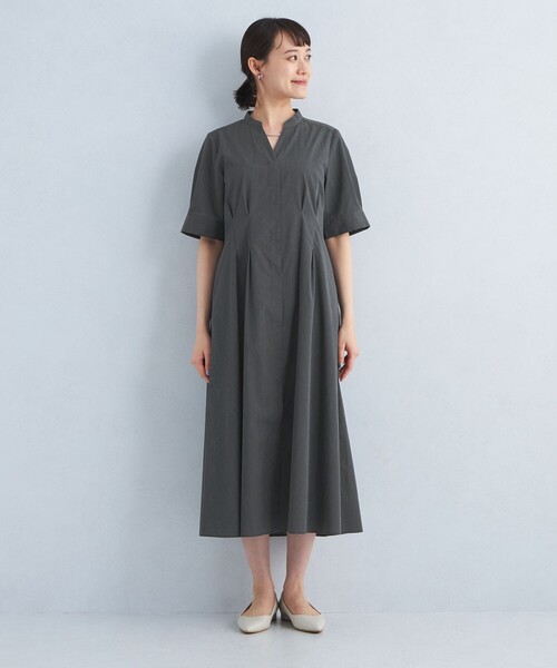 green label relaxing(グリーンレーベルリラクシング)の「ウエストフィット 5分袖 シャツ ワンピース -マシンウォッシャブル-(シャツワンピース・レディース・ベージュ/ダークグレー/その他1・FREE)」の11枚目の写真