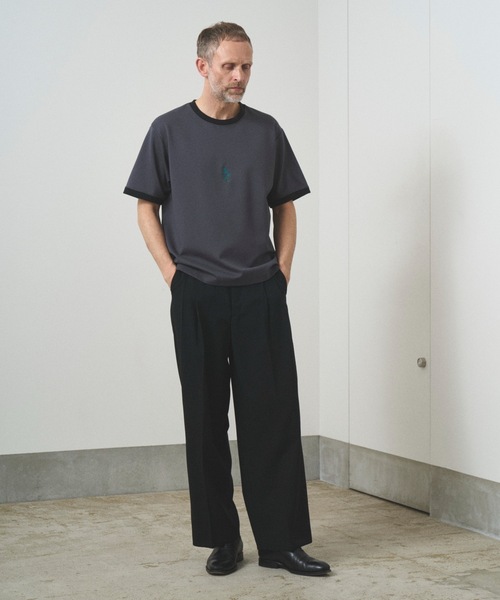 TROVE(トローヴ)の「RINGER TEE(Tシャツ/カットソー・メンズ・チャコールグレー/グレー系その他・1/3)」の14枚目の写真