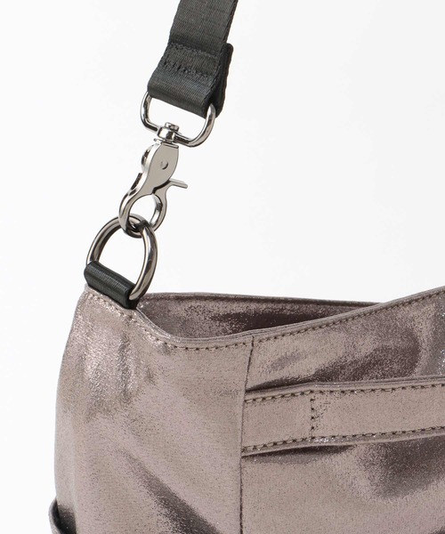 Cepica シルバー キルティングバッグ CepicaロングセラーBAG】 Cepicaで愛されるロングセラーのBAGの