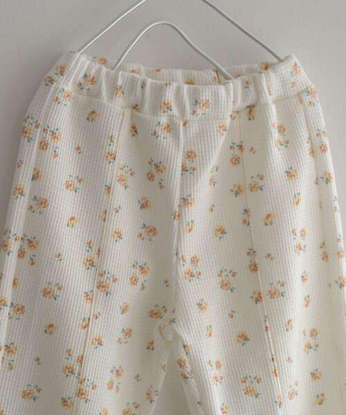 aBity select（アビティセレクト）の「配色センターステッチ 花柄フレアパンツ（その他パンツ・キッズ・サックスブルー/オレンジ・90/100/120/110）」の7枚目の写真
