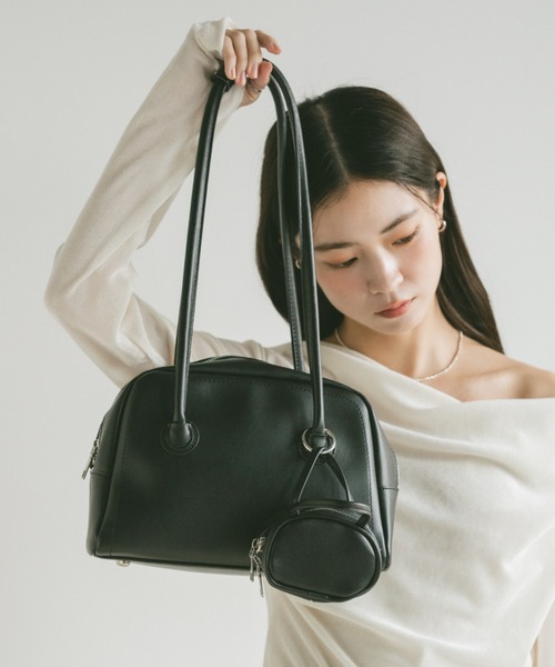 VANNIE U（ヴァニーユー）の「ロングハンドルミニポーチボストンバッグ（ショルダーバッグ・レディース・アイボリー/ブラック/ブラウン・FREE）」の11枚目の写真