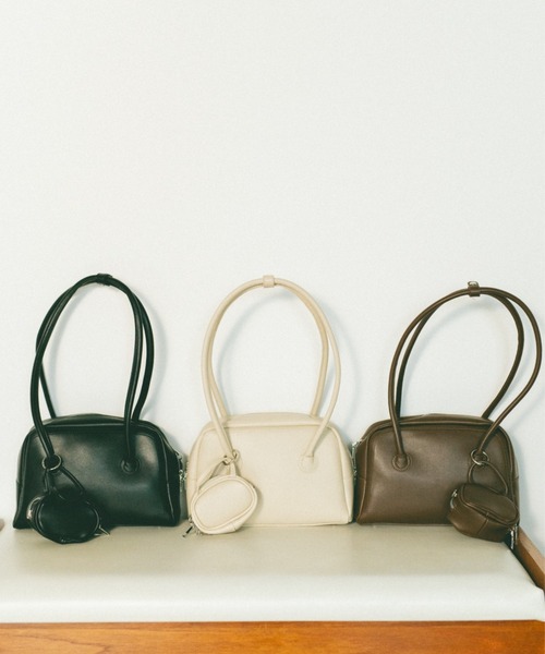 VANNIE U（ヴァニーユー）の「ロングハンドルミニポーチボストンバッグ（ショルダーバッグ・レディース・アイボリー/ブラック/ブラウン・FREE）」の4枚目の写真