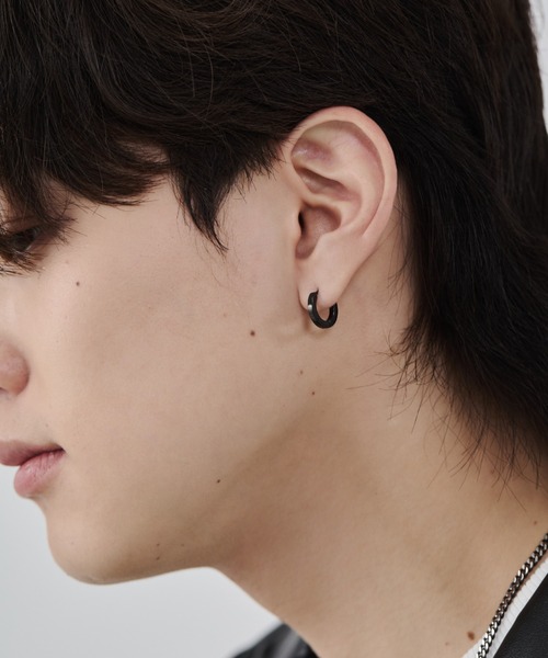 【Vitaly】Substrate フープ デザイン ピアス 2色 Vitaly】Substrate フープ デザイン ピアス 2色 (Vitaly/ピアス