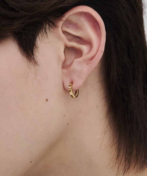 WYZ surgical stainless(ダブリューワイジィーサージカルステンレス)の「【 金属アレルギー対応 】シンプルフープピアス サージカルステンレス (両耳用) 直径13mm, 幅2mm(ピアス(両耳用)・メンズ・ゴールド/ブラック/シルバー・FREE)」の19枚目の写真
