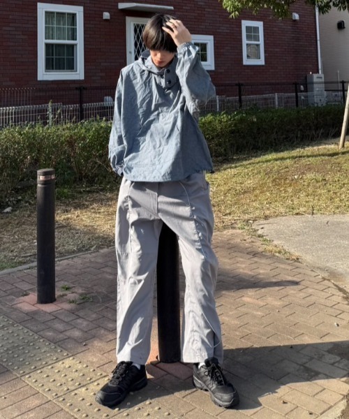 NO NEED(ノーニード)の「【 NO NEED by 215ot_ 】シャンブレーアノラック(シャツ/ブラウス・メンズ・サックスブルー/ブルーグレー/チャコール・フリー)」の6枚目の写真