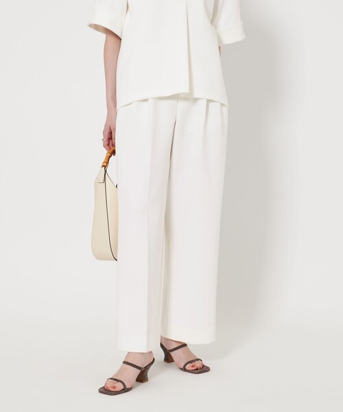 UNITED ARROWS(ユナイテッドアローズ)の「LIGHT SPONGY ワイドパンツ(その他パンツ・レディース・ブラック/オフホワイト/ダークグレー・38/40/34/36)」の2枚目の写真