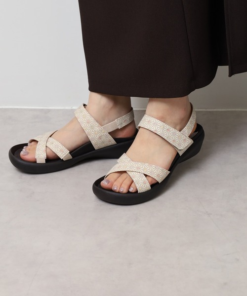 Re:getA(リゲッタ)の「RegettaCanoe CJFW3518 和柄麻の葉クロスベルトローヒールサンダル(サンダル・レディース・ブラック/アイボリー/レッド・L/LL/S/M)」の21枚目の写真