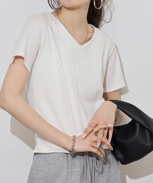 セール】VネックコンパクトコットンTシャツ（Tシャツ/カットソー