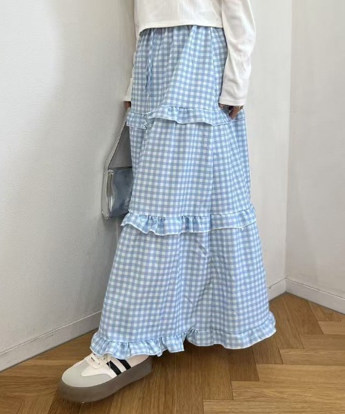 mebole（メボレ）の「ティアードギンガムチェックロングスカート（スカート・レディース・ブルー・FREE）」の6枚目の写真
