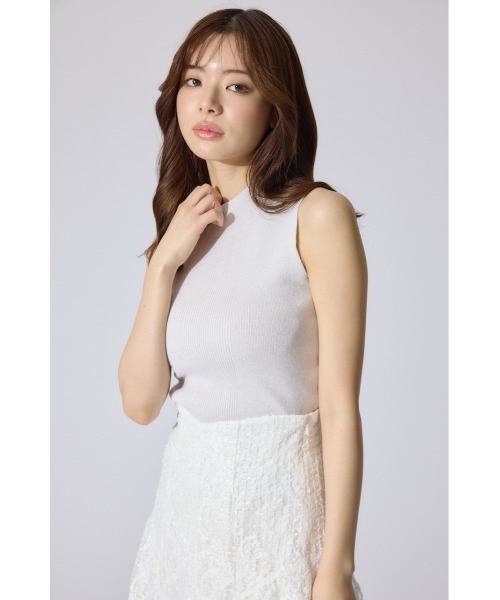 rienda（リエンダ）の「ウォッシャブルリブタンクトップ　夏服 サマーニット ノースリーブトップス（タンクトップ・レディース・ブラック/ブラウン/グレー/アイボリー・SMALL/MEDIUM）」の6枚目の写真