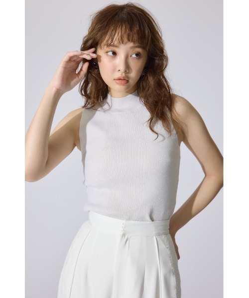 rienda（リエンダ）の「ウォッシャブルリブタンクトップ　夏服 サマーニット ノースリーブトップス（タンクトップ・レディース・ブラック/ブラウン/グレー/アイボリー・SMALL/MEDIUM）」の10枚目の写真