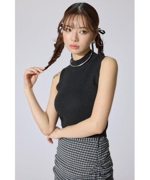 rienda（リエンダ）の「ウォッシャブルリブタンクトップ　夏服 サマーニット ノースリーブトップス（タンクトップ・レディース・ブラック/ブラウン/グレー/アイボリー・SMALL/MEDIUM）」の22枚目の写真