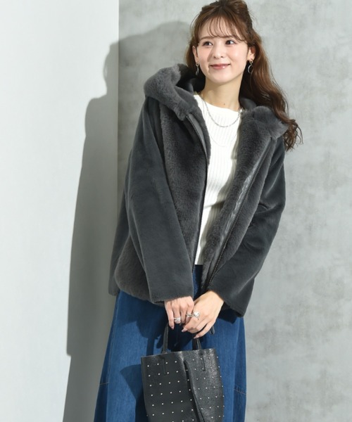 新品　The Barnnet エコファージャケット the Barnnet Bouffant Eco-Fur Jacke - メルカリ