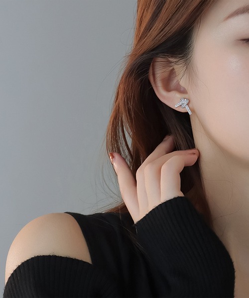 blackdia ocean(ブラックダイヤオーシャン)の「blackdia ocean ジルコニア タイピアス(ピアス(両耳用)・レディース・シルバー/ゴールド・FREE)」の9枚目の写真