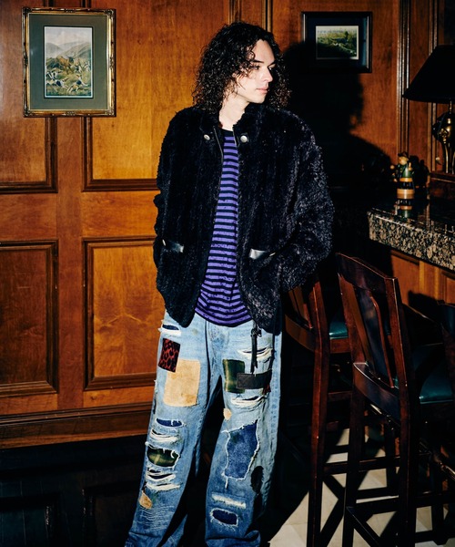 glamb（グラム）の「Loose Neck Long Sleeves T-Shirt / ルーズネックロングスリーブＴシャツ（Tシャツ/カットソー・メンズ・ホワイト/グレー/パープル/ブラック・S/M/L）」の18枚目の写真