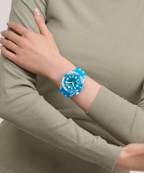 SWATCH(スウォッチ)の「BLACK SEA NETTLE(アナログ腕時計・レディース・ホワイト/ブラック/レッド/イエロー/ブルー/ピンク/オレンジ/ネイビー/グリーン・FREE)」の20枚目の写真