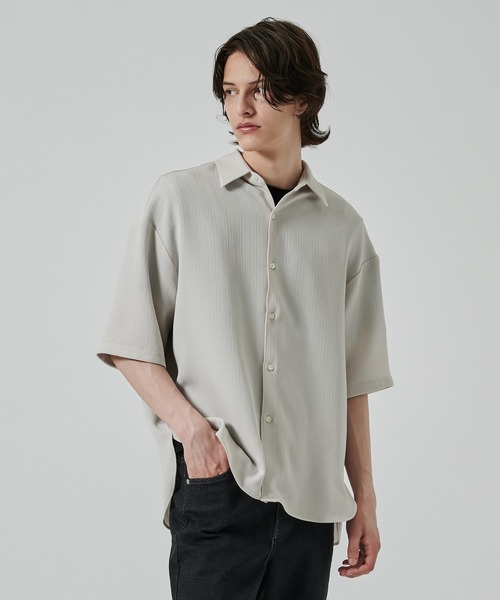 STUDIOUS(ステュディオス)の「【STUDIOUS】PLEATS SHIRTS(シャツ/ブラウス・メンズ・ライトベージュ/ブラック・1/2)」の2枚目の写真