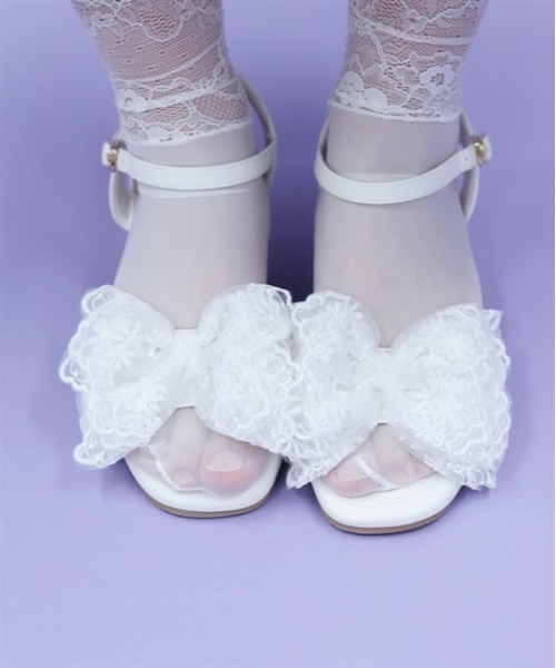 axes femme POETIQUE(アクシーズファムポエティック)の「レースリボンサンダル(サンダル・レディース・ホワイト/ピンク・MEDIUM/LARGE)」の1枚目の写真