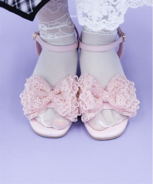 axes femme POETIQUE(アクシーズファムポエティック)の「レースリボンサンダル(サンダル・レディース・ホワイト/ピンク・MEDIUM/LARGE)」の2枚目の写真