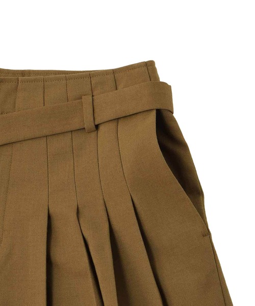DRESSLAVE(ドレスレイブ)の「narrow belt tuck wide pants(ナローベルトタックワイドパンツ)(その他パンツ・レディース・ブラック/ブラウン・36/38)」の13枚目の写真