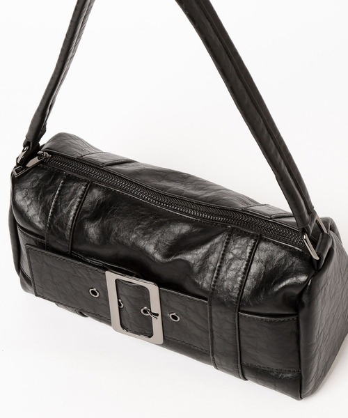 FOREVER 21（フォーエバー トゥエンティーワン）の「【2025SS】ベルトボストンバッグ（ハンドバッグ・レディース・ブラック/ブラウン/レッド・FREE）」の15枚目の写真