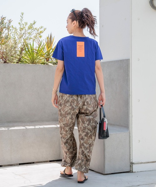 HEREIAM(ヘレイアム)の「【HEREIAM】バックタグプリントT(Tシャツ/カットソー・レディース・ブラック/ホワイト/ブルー・FREE)」の18枚目の写真