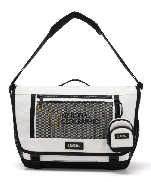 NATIONAL GEOGRAPHIC（ナショナルジオグラフィック）の「【日本未発売/WEB限定】NATIONAL GEOGRAPHIC(ナショナル ジオグラフィック)/大容量 12L A4対応 フラップ メッセンジャー ショルダーバッグ/PACHI MESSENGER BAG（ショルダーバッグ・レディース・ホワイト/ブラック/ベージュ・FREE）」の5枚目の写真