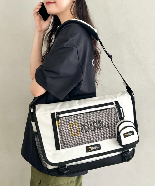 NATIONAL GEOGRAPHIC（ナショナルジオグラフィック）の「【日本未発売/WEB限定】NATIONAL GEOGRAPHIC(ナショナル ジオグラフィック)/大容量 12L A4対応 フラップ メッセンジャー ショルダーバッグ/PACHI MESSENGER BAG（ショルダーバッグ・レディース・ホワイト/ブラック/ベージュ・FREE）」の19枚目の写真