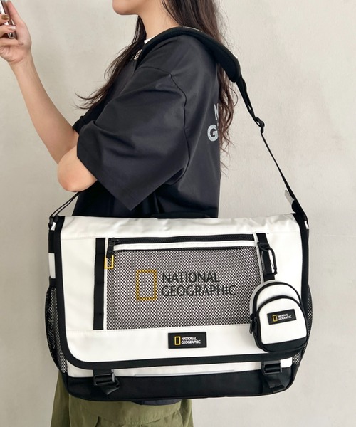 NATIONAL GEOGRAPHIC（ナショナルジオグラフィック）の「【日本未発売/WEB限定】NATIONAL GEOGRAPHIC(ナショナル ジオグラフィック)/大容量 12L A4対応 フラップ メッセンジャー ショルダーバッグ/PACHI MESSENGER BAG（ショルダーバッグ・レディース・ホワイト/ブラック/ベージュ・FREE）」の18枚目の写真