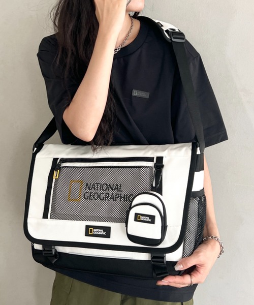 NATIONAL GEOGRAPHIC（ナショナルジオグラフィック）の「【日本未発売/WEB限定】NATIONAL GEOGRAPHIC(ナショナル ジオグラフィック)/大容量 12L A4対応 フラップ メッセンジャー ショルダーバッグ/PACHI MESSENGER BAG（ショルダーバッグ・レディース・ホワイト/ブラック/ベージュ・FREE）」の16枚目の写真
