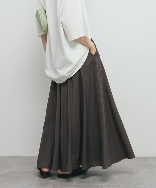 KBF(ケイビーエフ)の「ワイドフレアシアースカート(スカート・レディース・ブラック/アイボリー/チャコールグレー・ONE)」の6枚目の写真