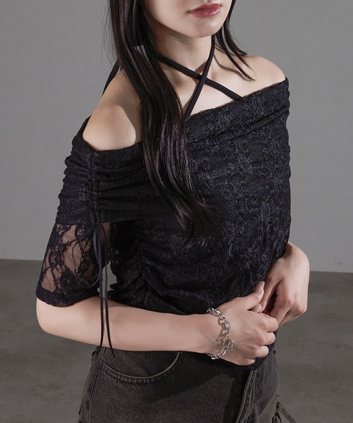 apres jour mignon(アプレジュールミニョン)の「シャーリングオフショルトップス【ZOZOTOWN限定アイテム】(Tシャツ/カットソー・レディース・ピンク/アイボリー/ブルー/チャコールグレー/オフホワイト/ブラック・X-LARGE/フリー)」の4枚目の写真