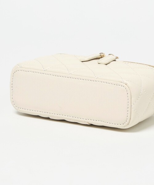 UNITED ARROWS（ユナイテッドアローズ）の「マイクロ バニティ バッグ（ショルダーバッグ・レディース・オフホワイト/ブラック・FREE）」の15枚目の写真