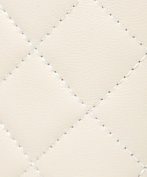 UNITED ARROWS（ユナイテッドアローズ）の「マイクロ バニティ バッグ（ショルダーバッグ・レディース・オフホワイト/ブラック・FREE）」の18枚目の写真