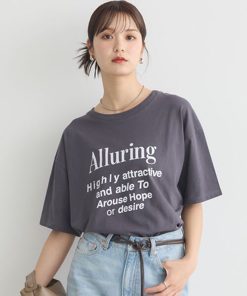 earth music&ecology(アースミュージックアンドエコロジー)の「アソートプリントレギュラースリットTee(Tシャツ/カットソー・レディース・ブラック/ベージュ/チャコールグレー/オフホワイト・FREE)」の3枚目の写真
