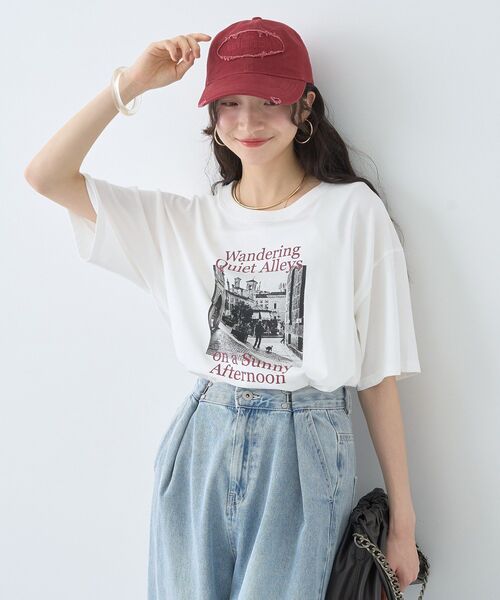 earth music&ecology(アースミュージックアンドエコロジー)の「アソートプリントレギュラースリットTee(Tシャツ/カットソー・レディース・ブラック/ベージュ/チャコールグレー/オフホワイト・FREE)」の8枚目の写真
