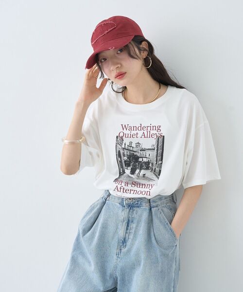 earth music&ecology(アースミュージックアンドエコロジー)の「アソートプリントレギュラースリットTee(Tシャツ/カットソー・レディース・ブラック/ベージュ/チャコールグレー/オフホワイト・FREE)」の9枚目の写真