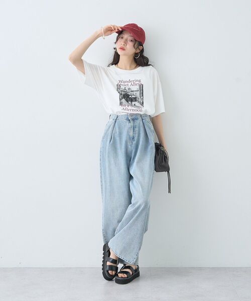 earth music&ecology(アースミュージックアンドエコロジー)の「アソートプリントレギュラースリットTee(Tシャツ/カットソー・レディース・ブラック/ベージュ/チャコールグレー/オフホワイト・FREE)」の13枚目の写真